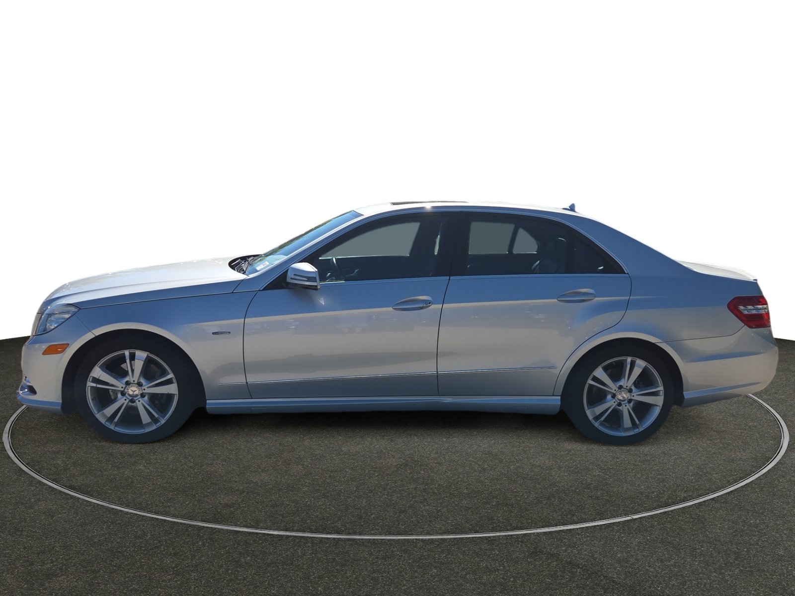 Used 2012 Mercedes-Benz E 350 4MATIC Sedan image 2