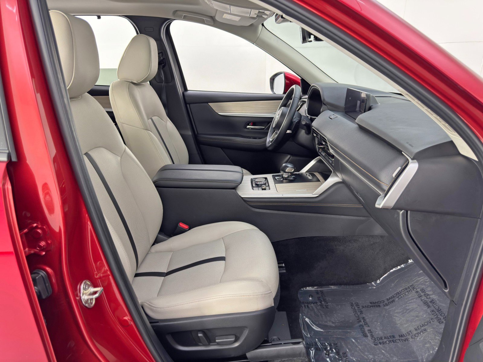 Used 2024 MAZDA CX-90 Plug-In Hybrid w/ Preferred AWD/4WD image 15