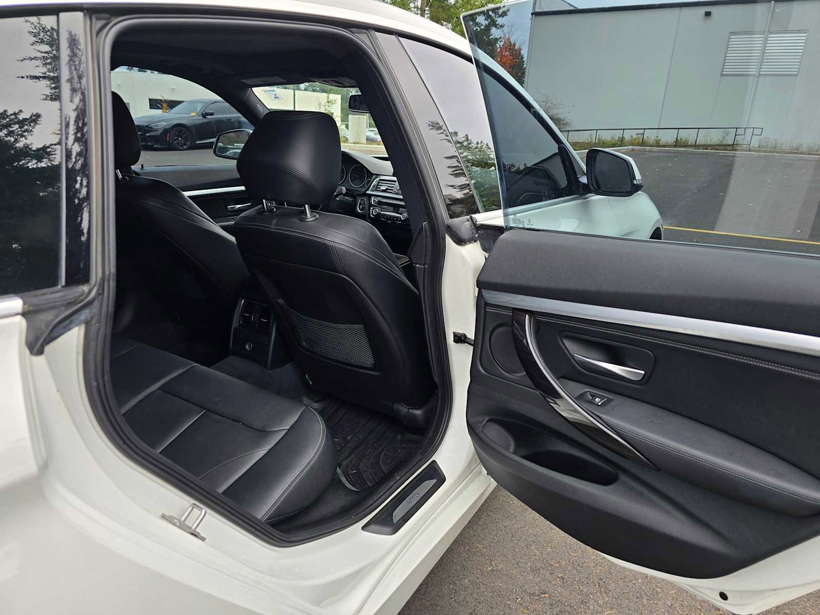 Used 2018 BMW 330i Gran Turismo xDrive 330i xDrive image 13