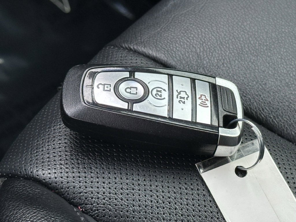 Used 2019 Ford Edge Titanium w/ Equipment Group 301A image 34