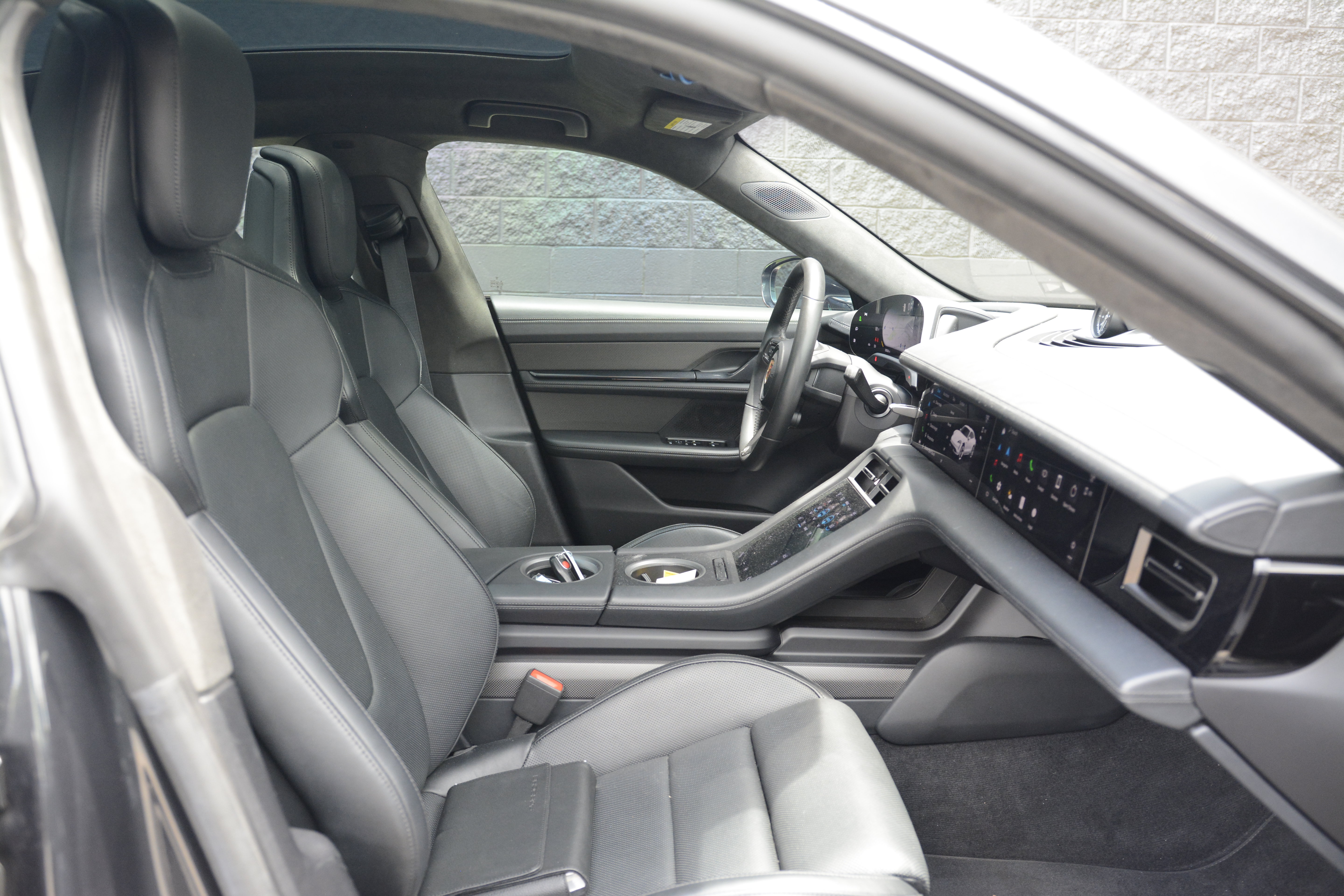 Certified 2020 Porsche Taycan Turbo S AWD/4WD image 25