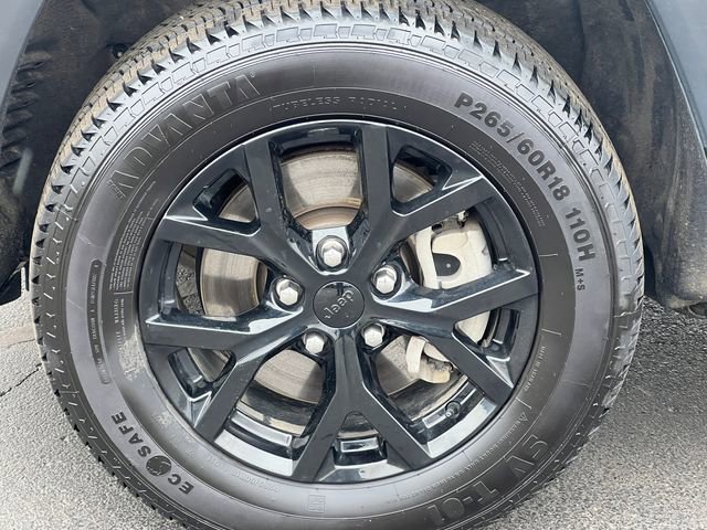 Certified 2024 Jeep Grand Cherokee L Laredo image 9