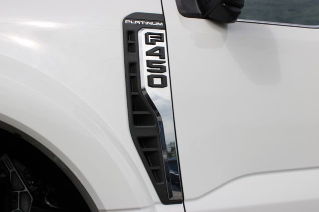 Used 2025 Ford F450 Platinum w/ Platinum Plus Package image 21