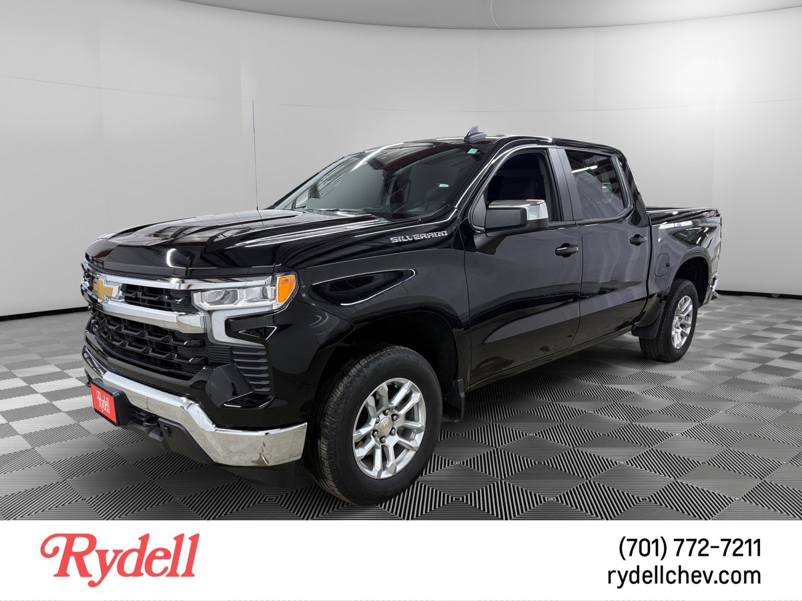 Used 2023 Chevrolet Silverado 1500 LT image 1