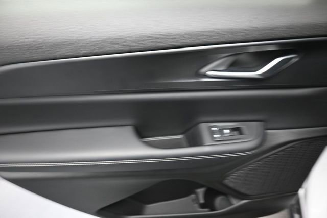 Used 2023 Jeep Grand Cherokee L Laredo AWD/4WD image 19
