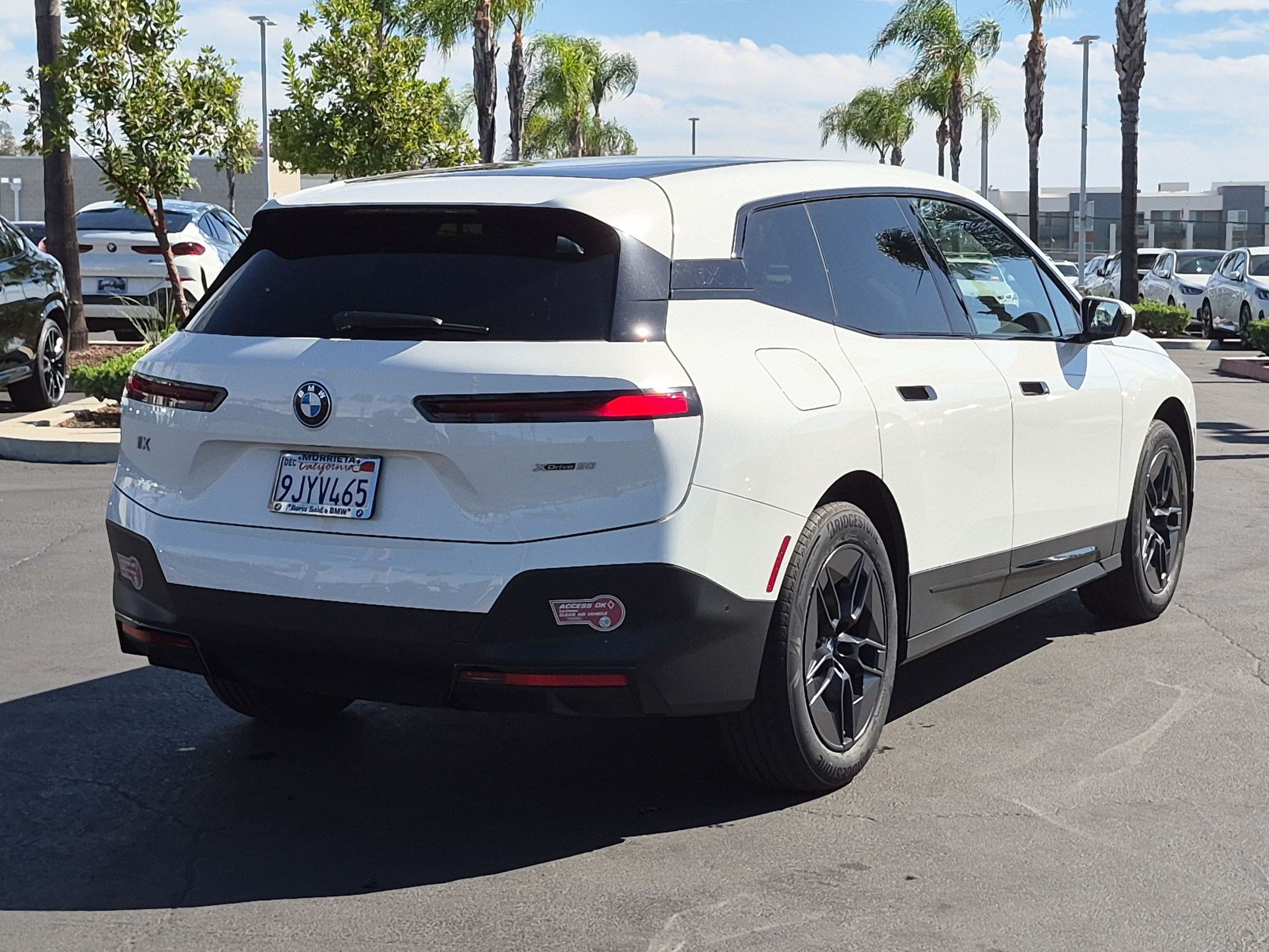 Used 2024 BMW iX xDrive50 AWD/4WD image 10