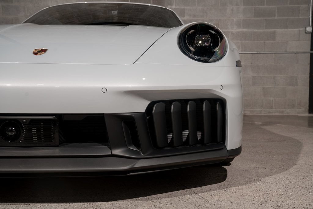 Used 2026 Porsche 911 GTS image 15