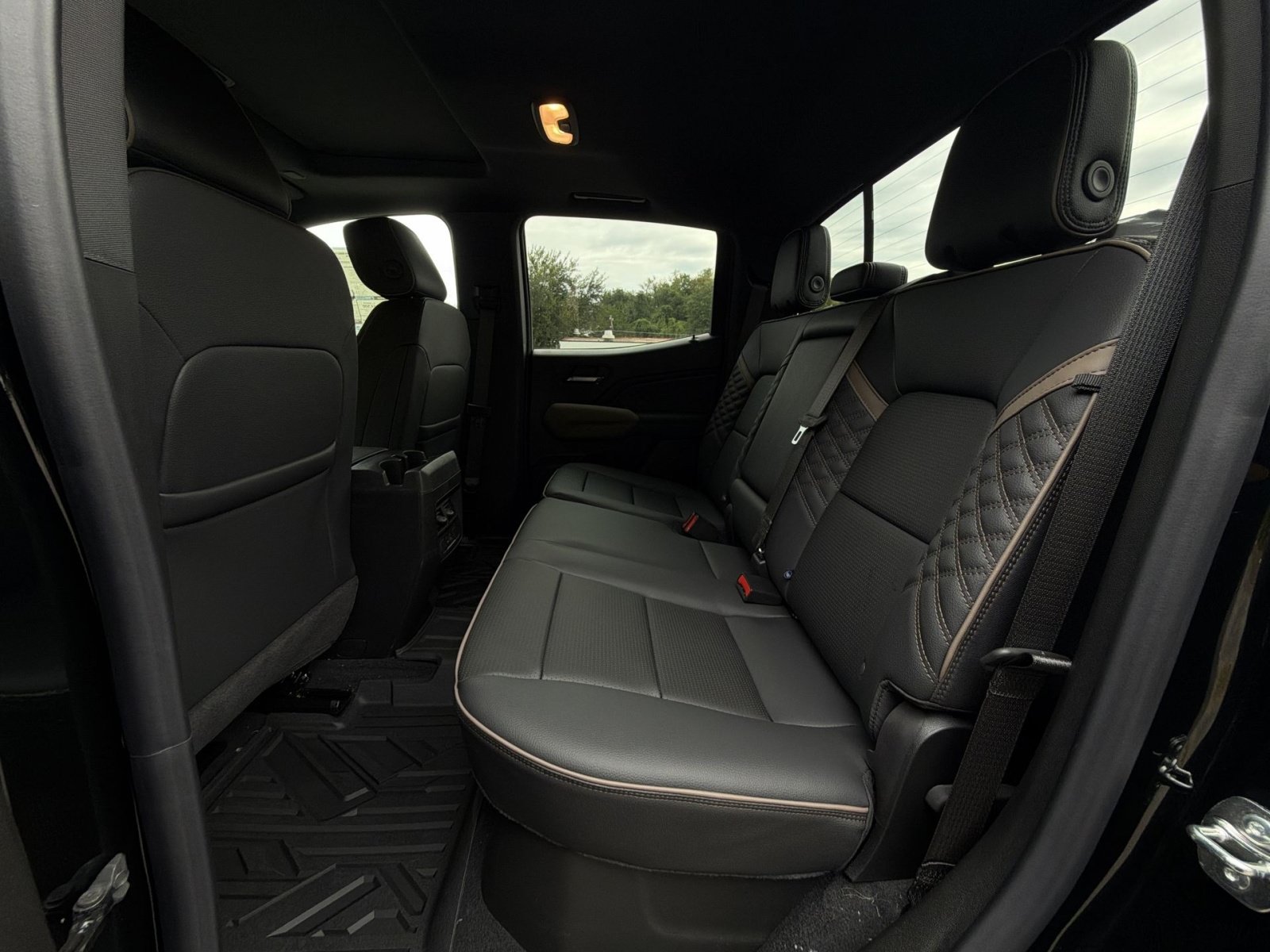 New 2026 GMC Canyon Denali AWD/4WD image 25