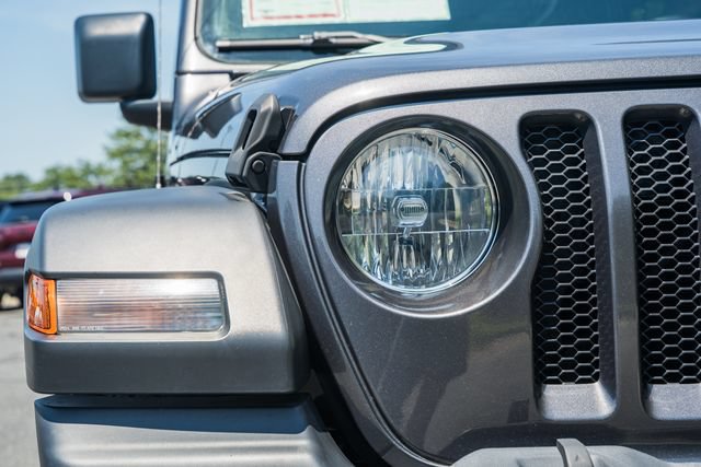 Used 2022 Jeep Wrangler Unlimited Sport AWD/4WD image 27