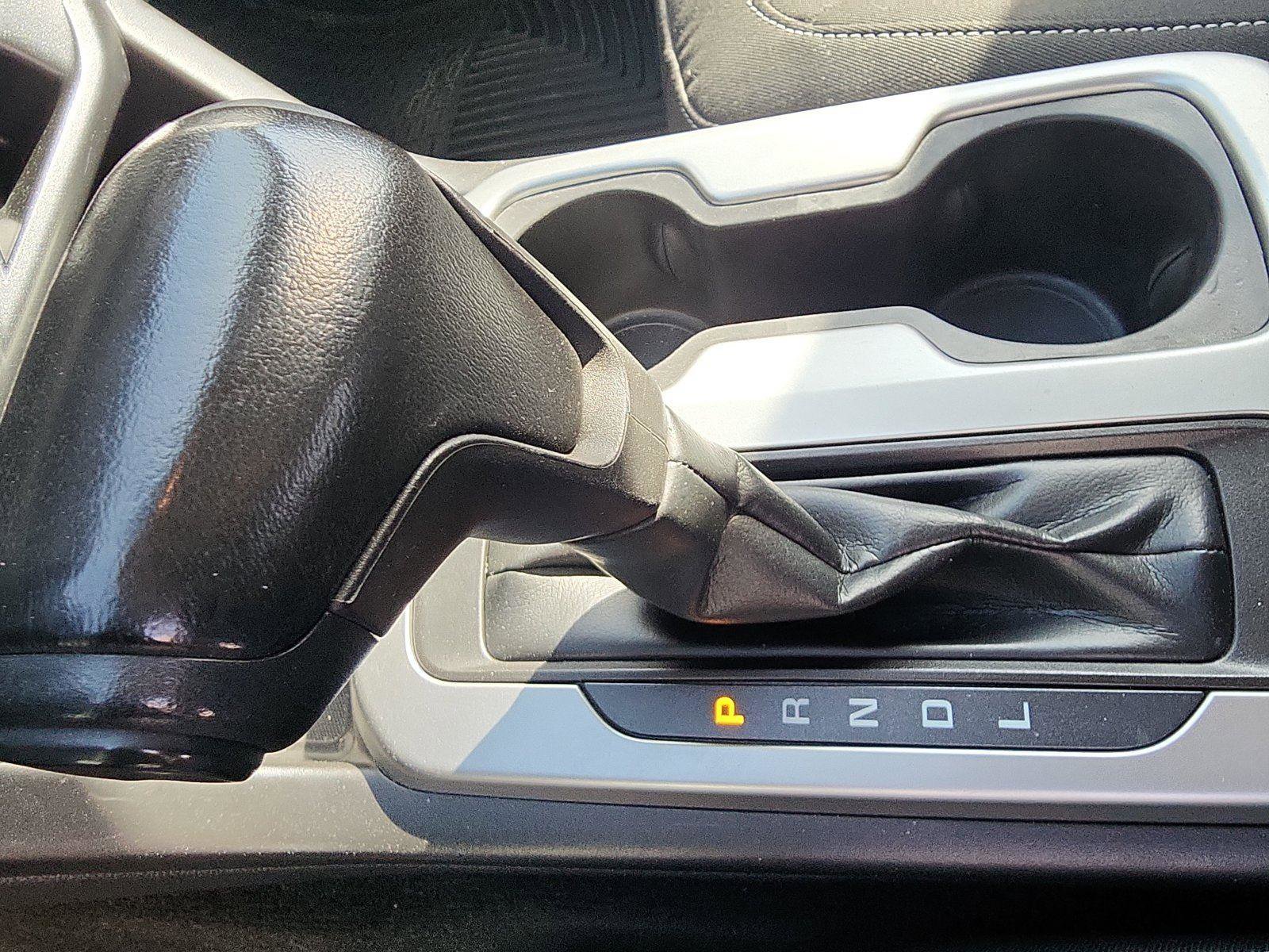 Used 2018 Chevrolet Colorado LT w/ LT Convenience Package image 16