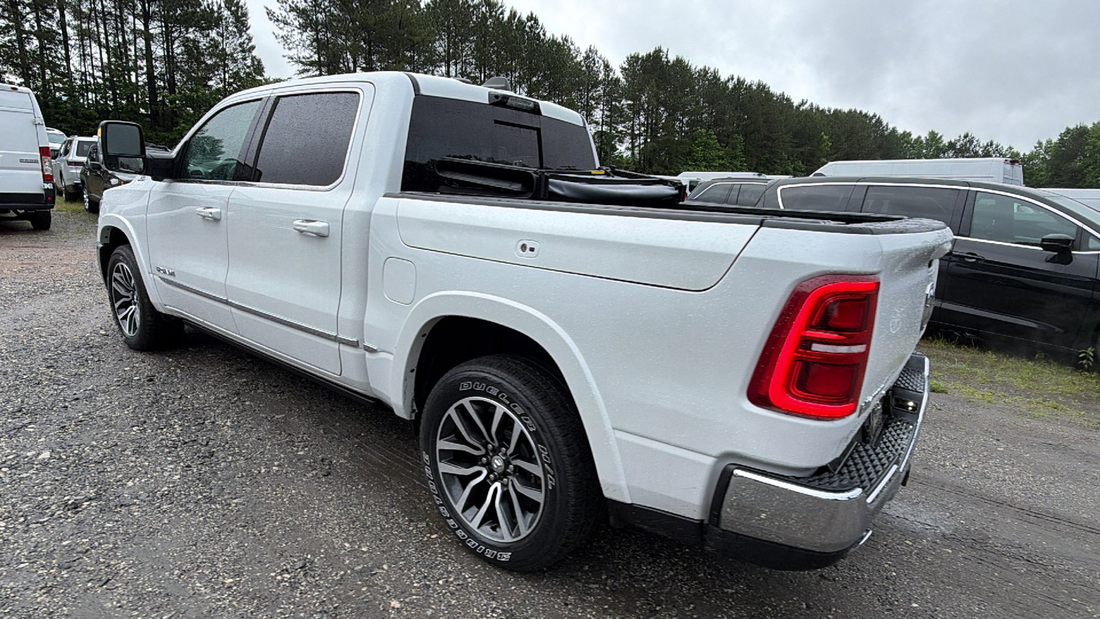 Used 2025 RAM 1500 Limited AWD/4WD image 10