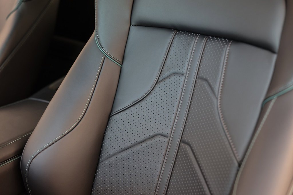 New 2025 Aston Martin V8 Vantage Coupe image 16