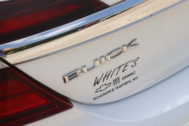 Used 2016 Buick Regal image 9