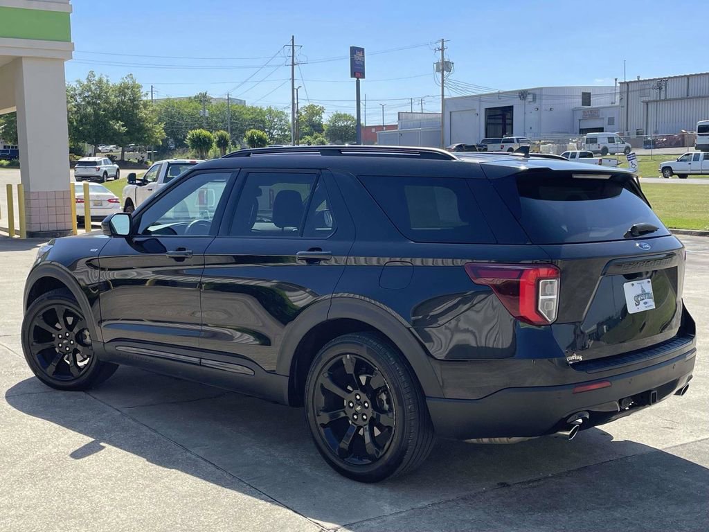 Certified 2023 Ford Explorer ST-Line w/ Class IV Trailer Tow Package RWD image 5