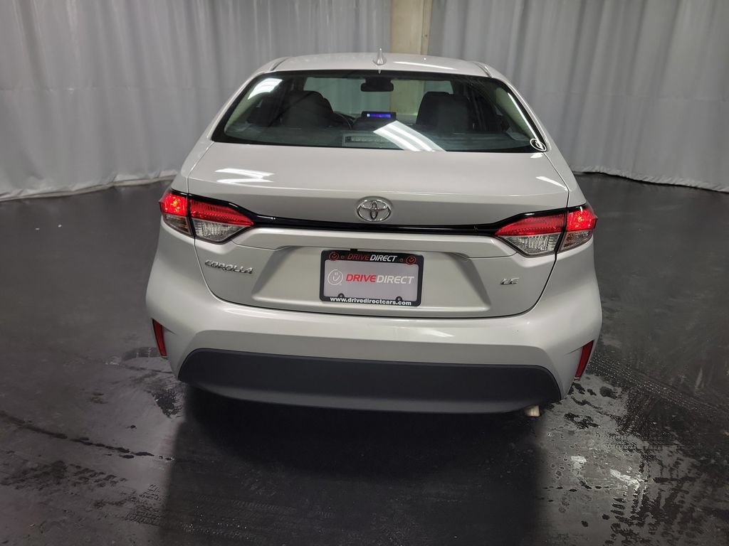 Used 2023 Toyota Corolla LE FWD image 7