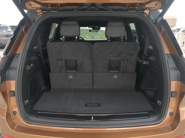 New 2027 Jeep Grand Cherokee L Limited RWD image 14