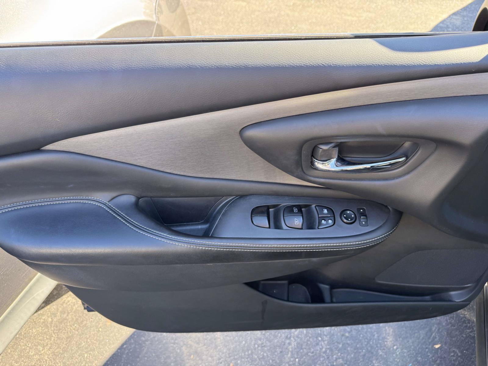 Used 2019 Nissan Murano S AWD/4WD image 13