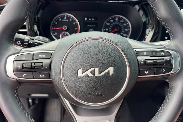 Used 2022 Kia K5 GT-Line FWD image 29