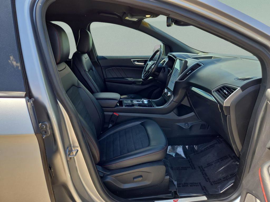 Used 2021 Ford Edge ST-Line image 28