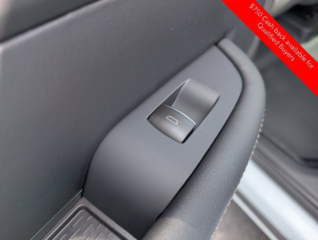 New 2027 Buick Enclave Avenir w/ LPO, Floor Liner Package AWD/4WD image 13