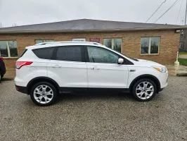 Used 2016 Ford Escape Titanium AWD/4WD image 4
