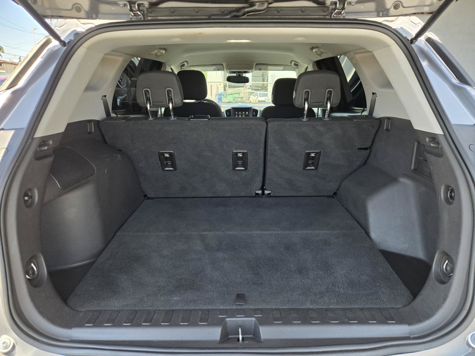 Used 2018 GMC Terrain SLE FWD image 25