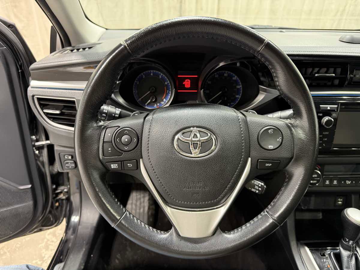 Used 2015 Toyota Corolla S image 9