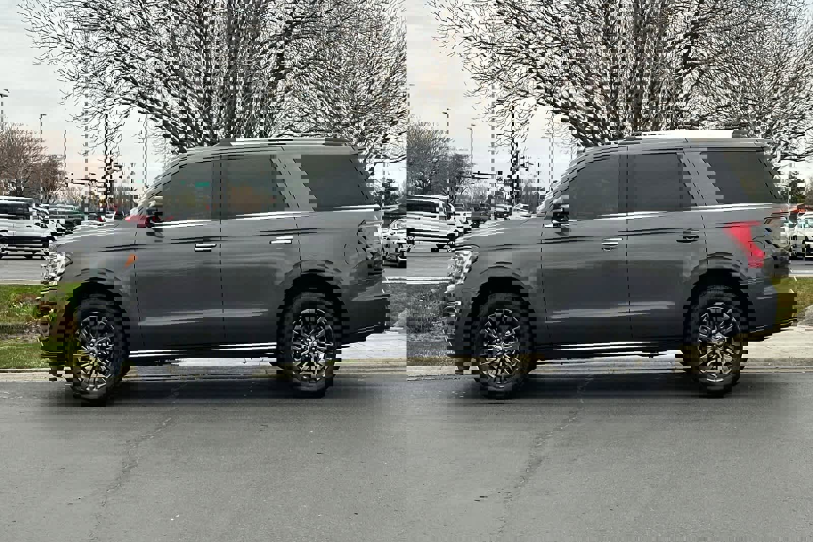 Certified 2021 Ford Expedition Limited image 5