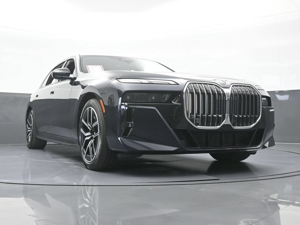 Used 2025 BMW 740i xDrive AWD/4WD image 72