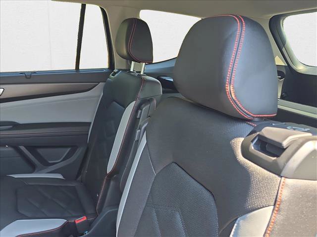 New 2026 Volkswagen Atlas Peak Edition image 17