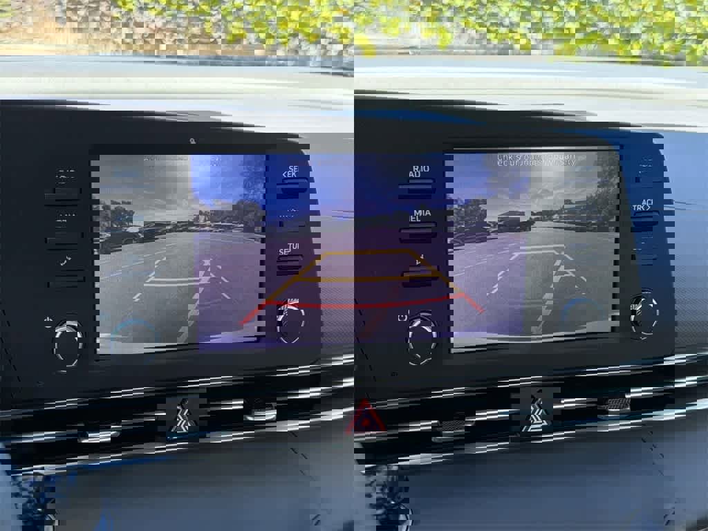 Used 2023 Hyundai Elantra SEL w/ Cargo Package image 18