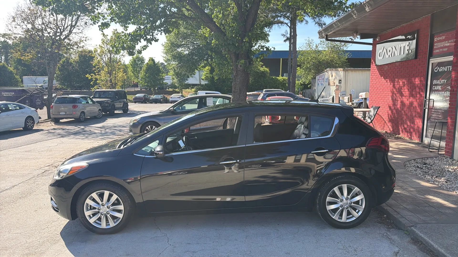 Used 2015 Kia Forte EX w/ EX Premium Package FWD image 2