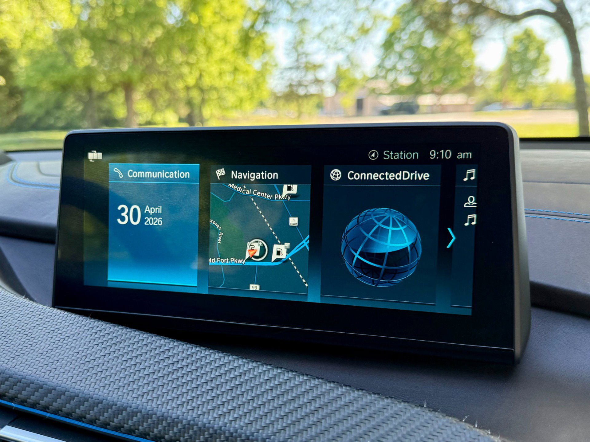 Used 2019 BMW i8 Coupe AWD/4WD image 23