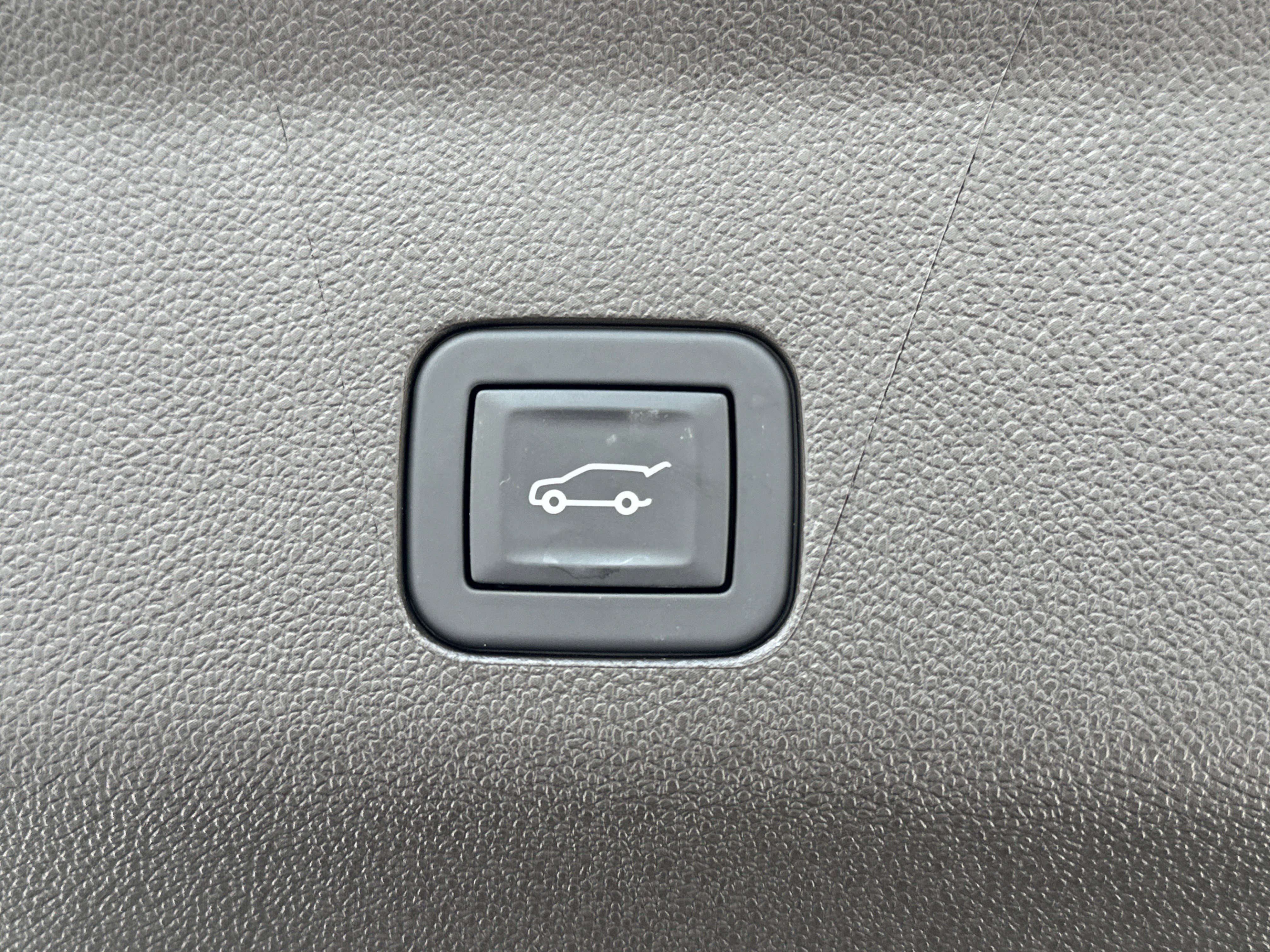 Used 2025 GMC Yukon Elevation w/ Technology Package RWD image 15