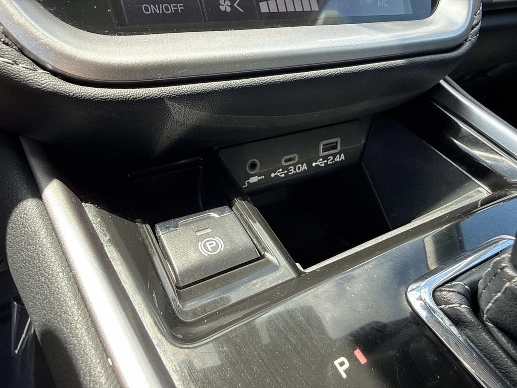 Used 2023 Subaru Outback Touring XT AWD/4WD image 36