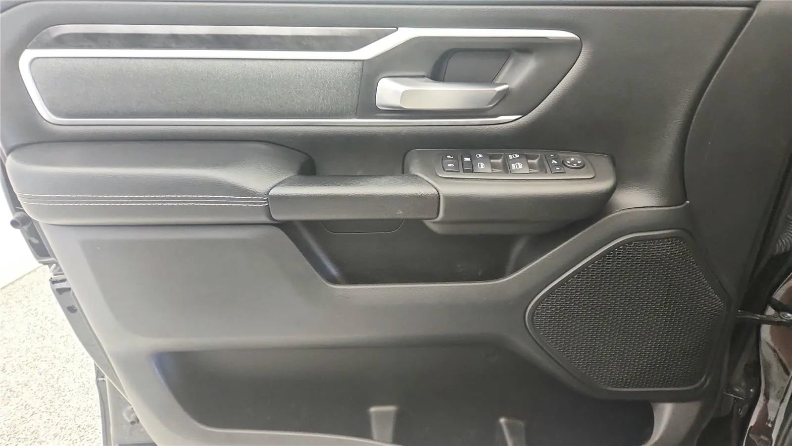 Used 2023 RAM 1500 Big Horn AWD/4WD image 33
