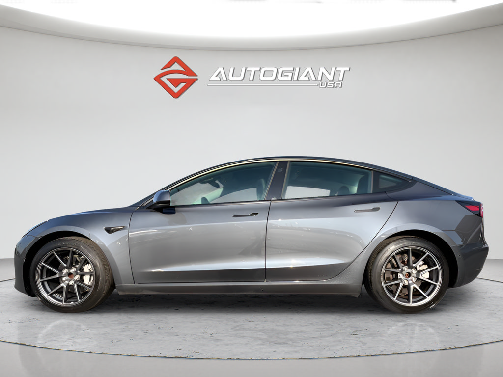 Used 2021 Tesla Model 3 Standard Range Plus RWD image 3