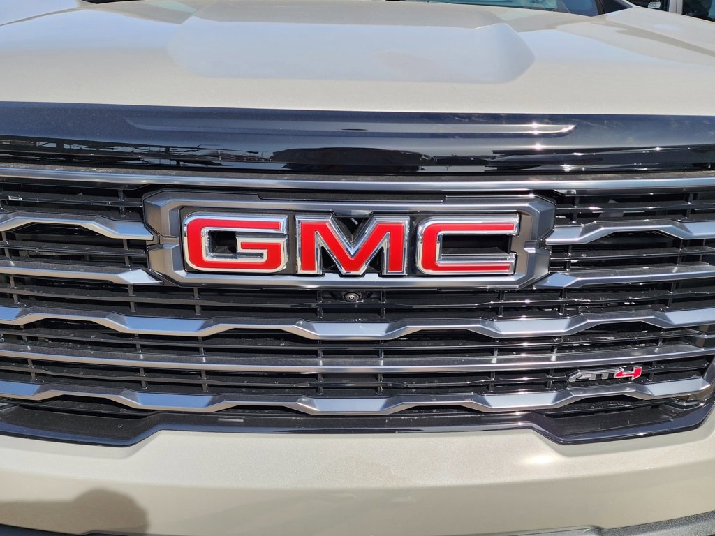 New 2026 GMC Acadia AT4 w/ Luxury Package image 10