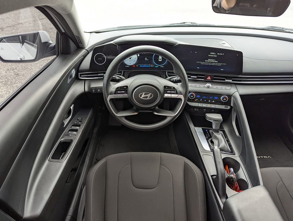 Used 2024 Hyundai Elantra SEL image 14