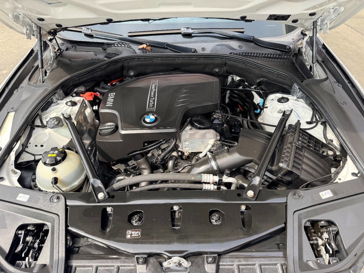 Used 2016 BMW 528i xDrive Sedan image 40