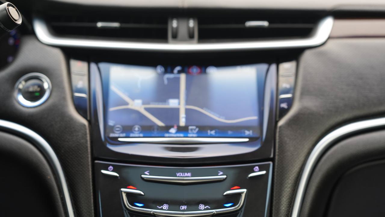 Used 2015 Cadillac XTS Luxury FWD image 15