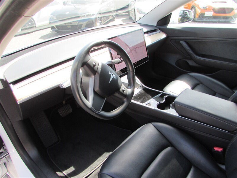 Used 2018 Tesla Model 3 Long Range AWD/4WD image 11