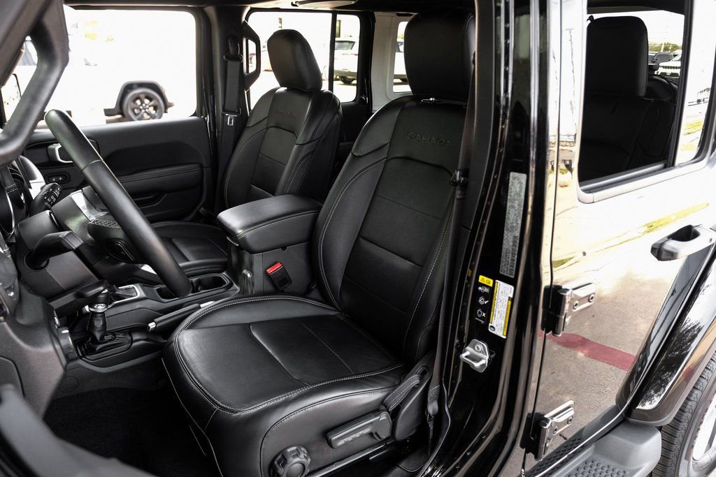 Used 2023 Jeep Wrangler Sahara w/ Cold Weather Group image 8