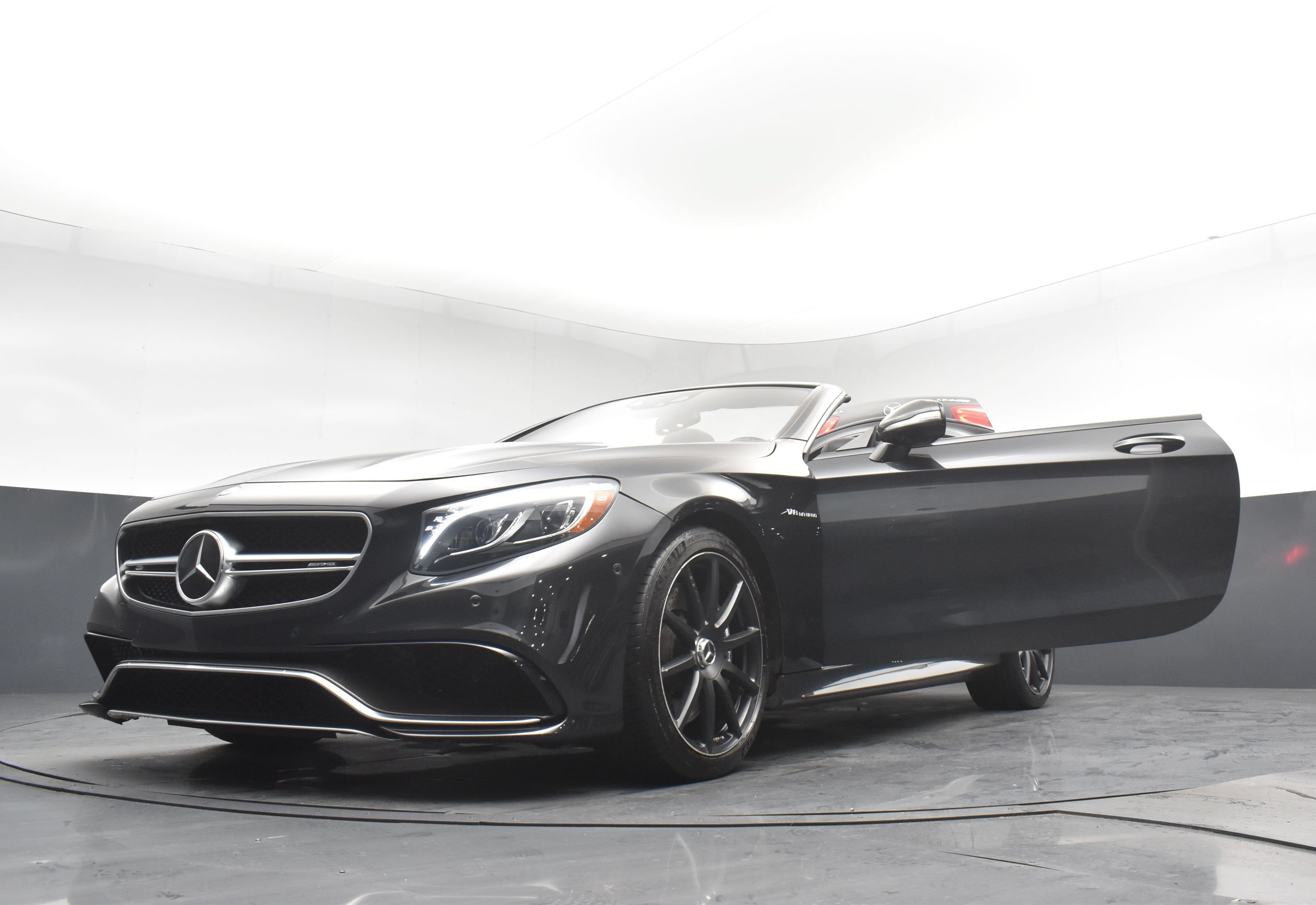 Used 2017 Mercedes-Benz S 63 AMG 4MATIC Cabriolet image 38
