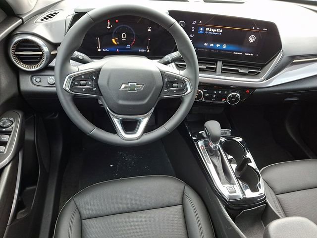 Used 2025 Chevrolet Trax ACTIV w/ Driver Confidence Package FWD image 12