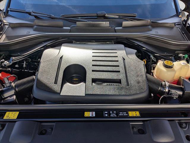 Certified 2025 Land Rover Range Rover Sport SE image 25