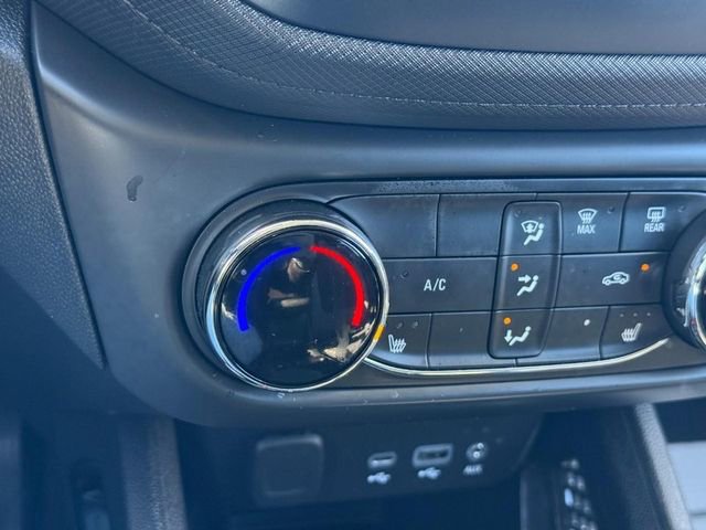 Used 2023 Chevrolet TrailBlazer LT image 23