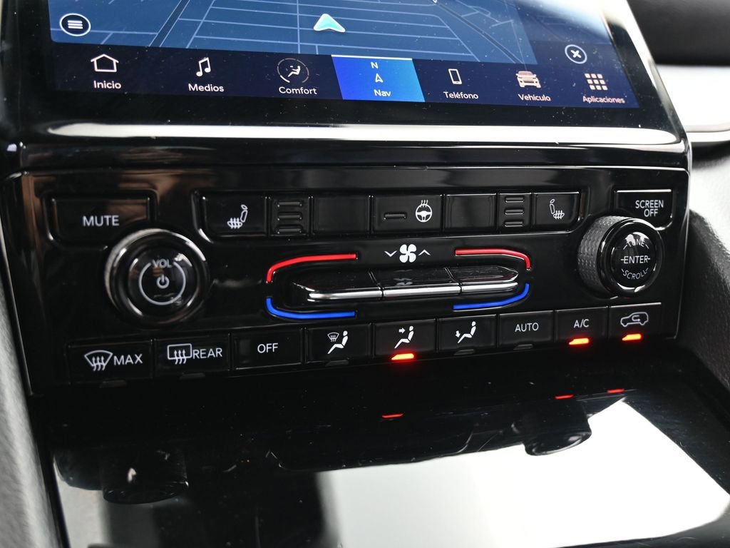 Used 2023 Jeep Grand Cherokee L Limited image 22