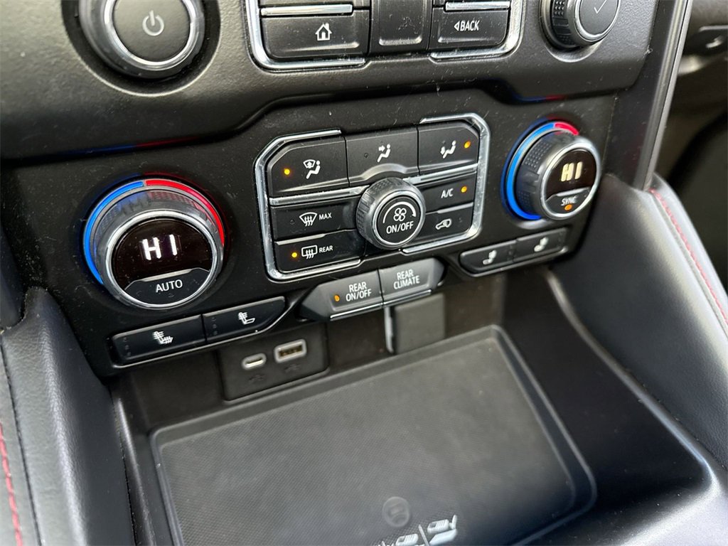 Used 2021 Chevrolet Tahoe RST w/ Luxury Package image 19