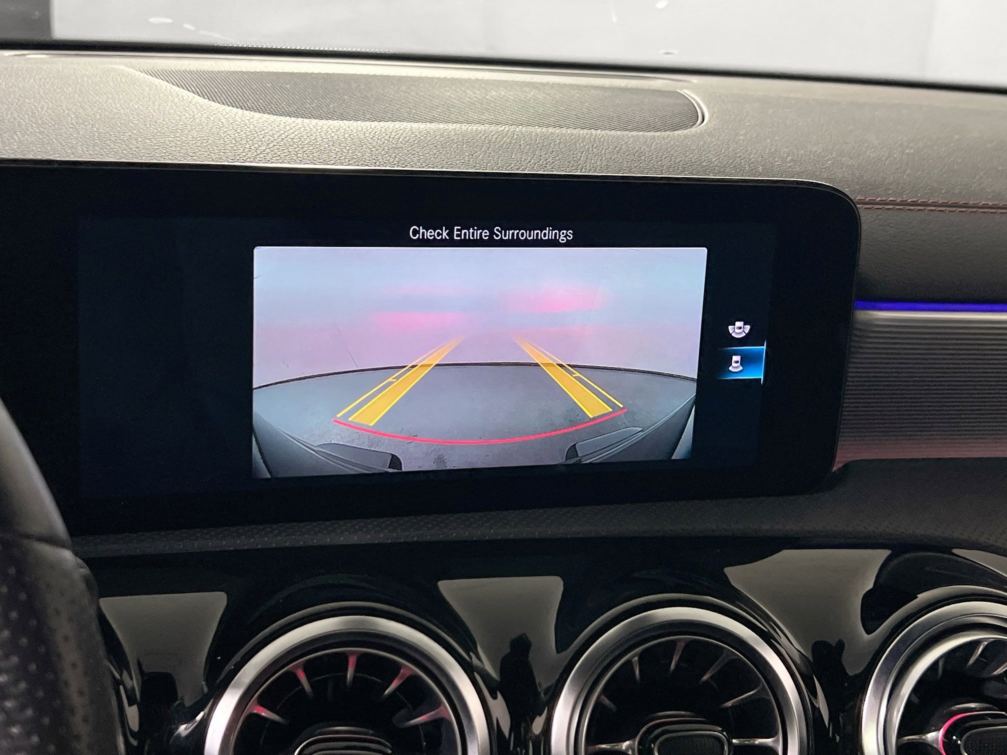 Used 2022 Mercedes-Benz CLA 250 image 13